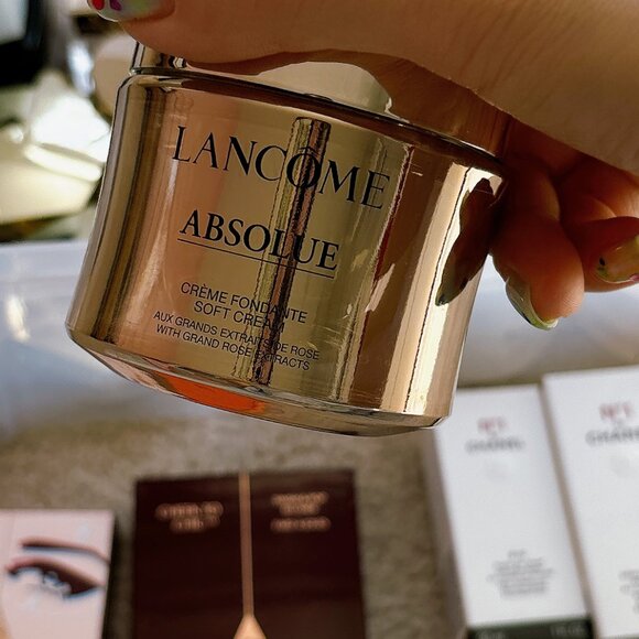 EMPTY COSMETICS CASES, BOTTLES, BOXES, ETC. PRICE FOR ALL - Picture 7 of 15